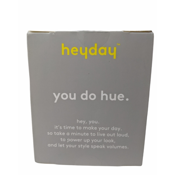 1 Box Heyday Earbud Case Cover New in Box - Picture 4 of 5